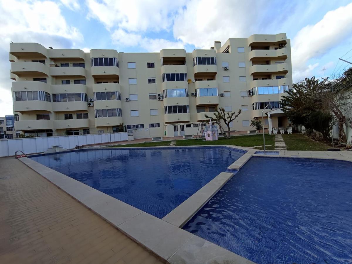 Love Shack Flat In Quarteira Center Bagian luar foto