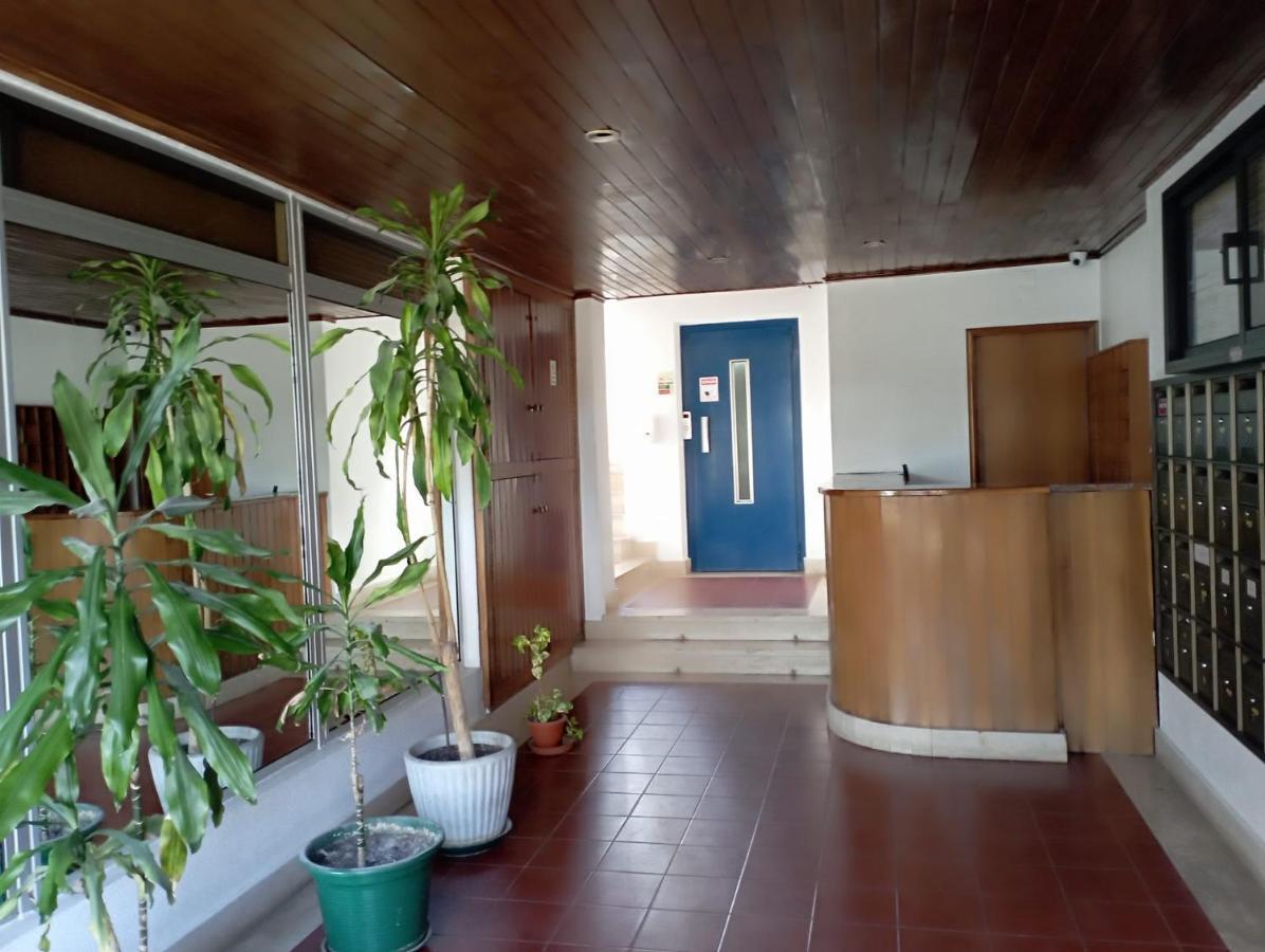 Love Shack Flat In Quarteira Center Bagian luar foto