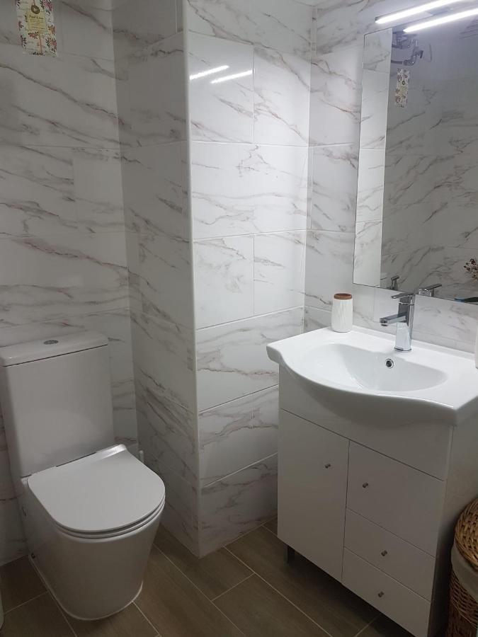 Love Shack Flat In Quarteira Center Bagian luar foto